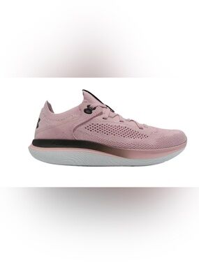 Under Armour flow Synchronicity running
Womens athletic shoes sneakers Sz 11